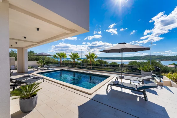 Villa Spectrum