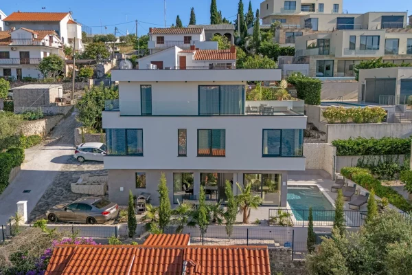 Villa Moderno